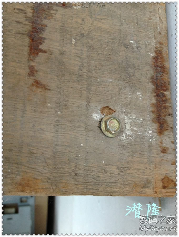 第一次做木匠,电子垃圾多了,做个大木桌子!