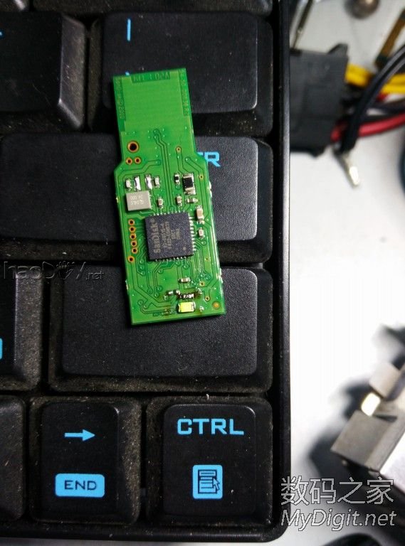 闲的无聊 给Sandisk U盘添加LED灯 闲的无聊 给Sandisk U盘添加LED灯