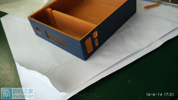 一个好汉三个帮,组个逼格略高的移动电源