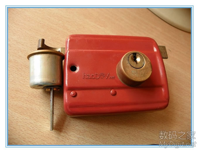 没钥匙的锁只能扔?那你浪费了,来看看怎么配钥匙。 没钥匙的锁只能扔?那你浪费了,来看看怎么配钥匙。