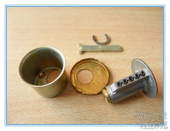 没钥匙的锁只能扔?那你浪费了,来看看怎么配钥匙。 没钥匙的锁只能扔?那你浪费了,来看看怎么配钥匙。