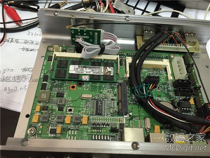 用N270全铝小主机打造的GEEXBOX影音播放系统,发给大家看下~已更新下载链接~速来下载 用N270全铝小主机打造的GEEXBOX影音播放系统,发给大家看下~已更