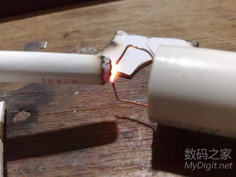 DIY电子打火机(有点烟图) DIY电子打火机(有点烟图)