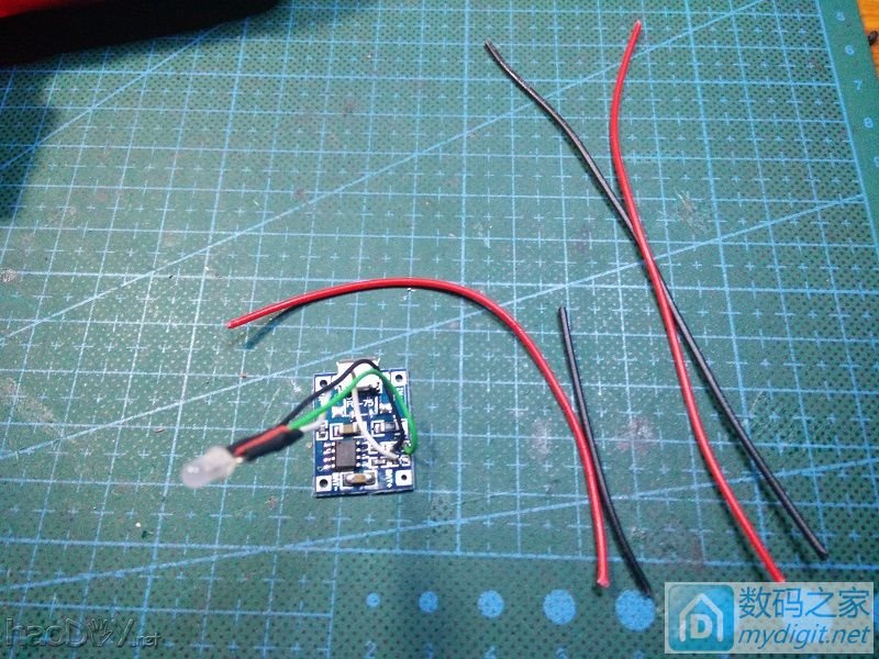 『二师兄出品』4.8V小电批电动螺丝刀改造电量指示灯&充电板