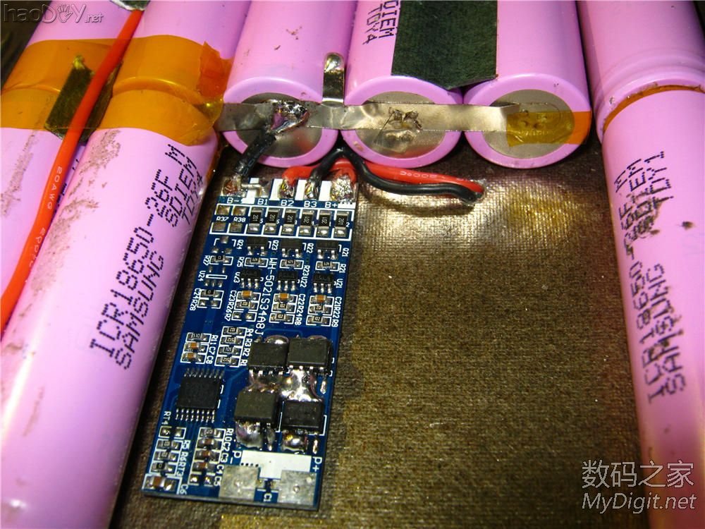 XX牌  54600mah 多输出 移不动电源完工! XX牌  54600mah 多输出 移不动电源完工!