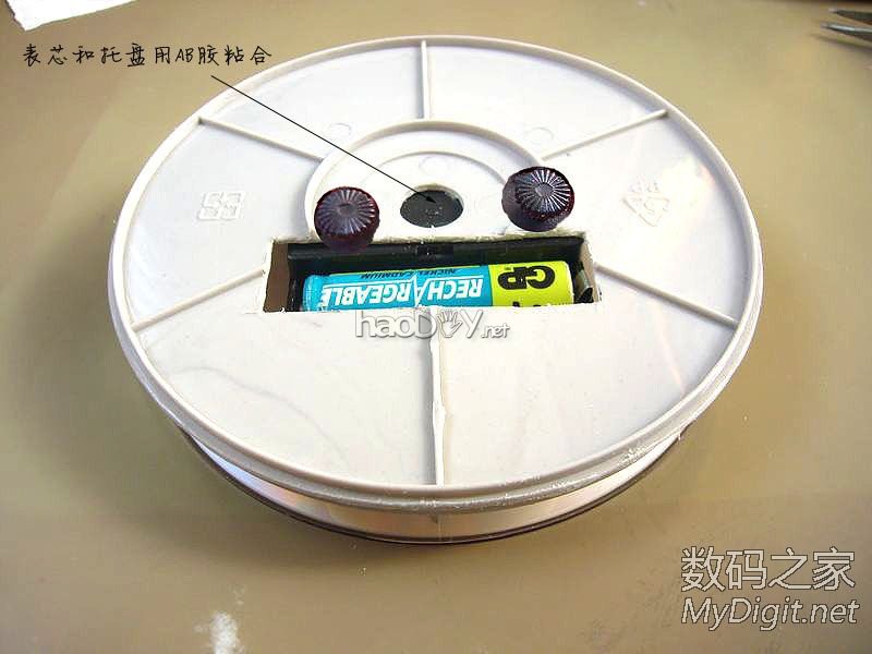 DIY DVD光盘时钟:夜晚灯光照明