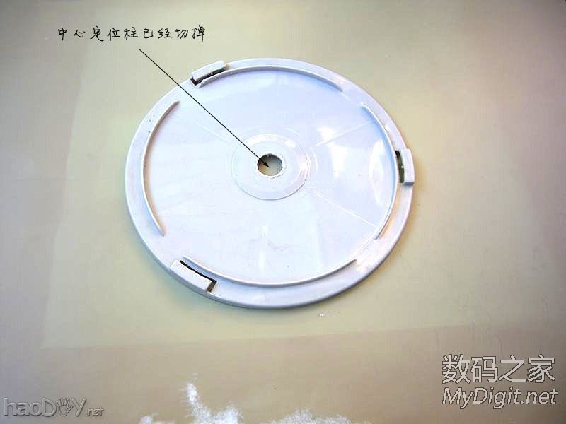 DIY DVD光盘时钟:夜晚灯光照明 DIY DVD光盘时钟:夜晚灯光照明