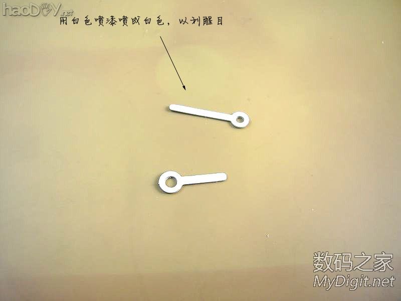 DIY DVD光盘时钟:夜晚灯光照明