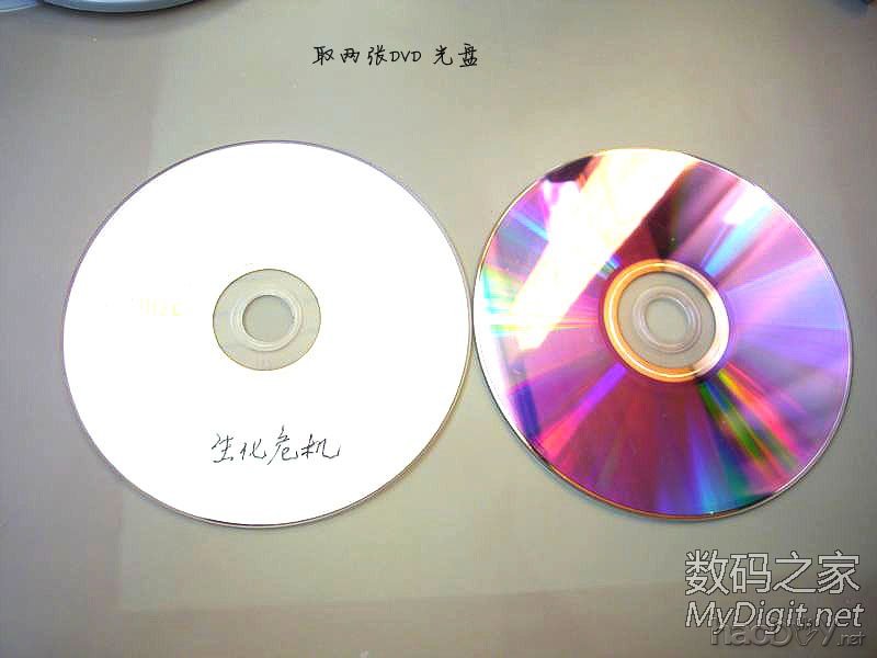 DIY DVD光盘时钟:夜晚灯光照明 DIY DVD光盘时钟:夜晚灯光照明