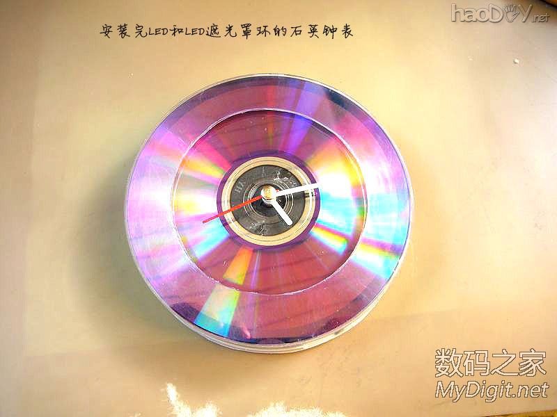 DIY DVD光盘时钟:夜晚灯光照明