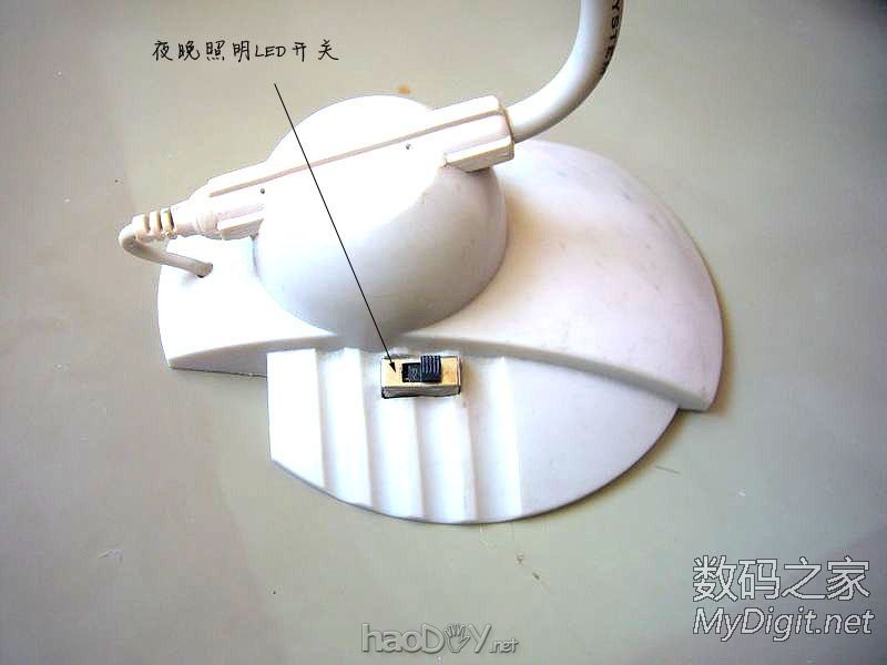 DIY DVD光盘时钟:夜晚灯光照明