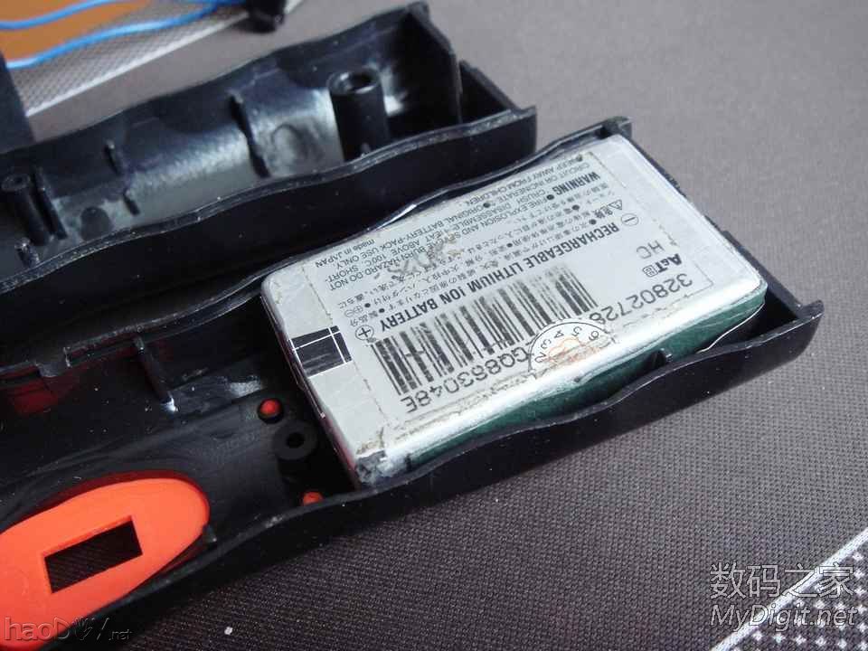 铅酸蓄电池LED手电改锂电池的两个方案 铅酸蓄电池LED手电改锂电池的两个方案