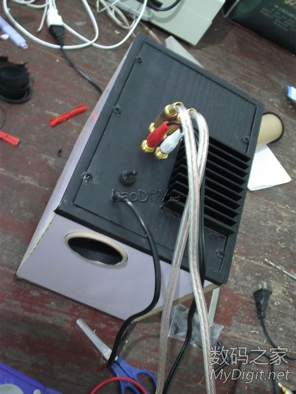 纯手工打造MP3解码+2.1木质有源音箱