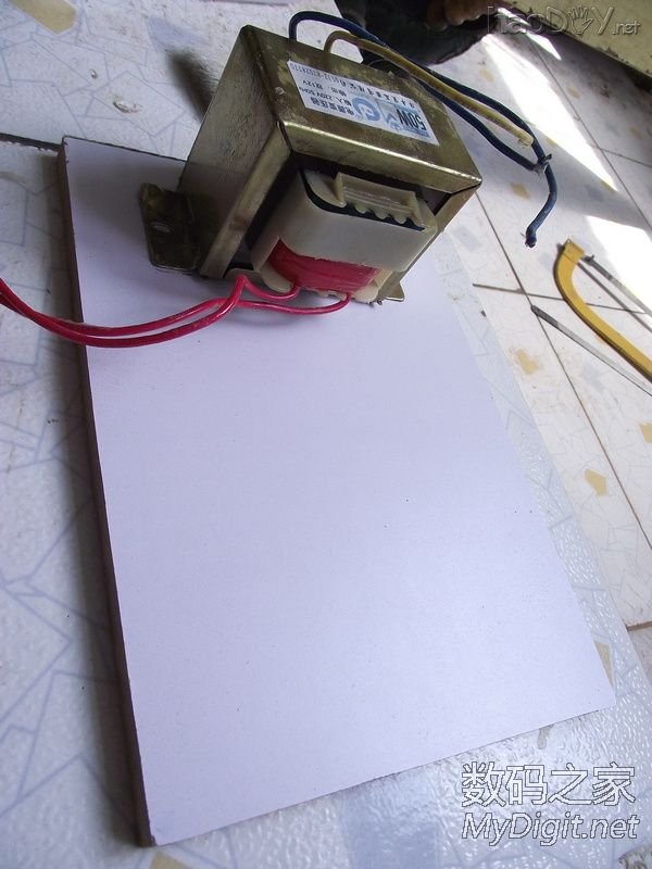 纯手工打造MP3解码+2.1木质有源音箱 纯手工打造MP3解码+2.1木质有源音箱