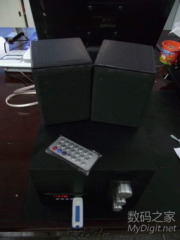 纯手工打造MP3解码+2.1木质有源音箱