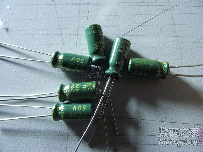 纯手工打造MP3解码+2.1木质有源音箱 纯手工打造MP3解码+2.1木质有源音箱