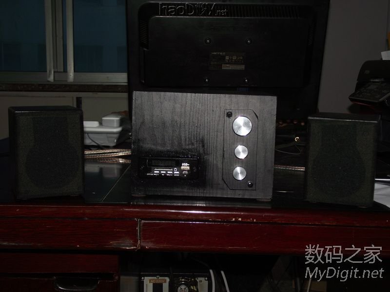 纯手工打造MP3解码+2.1木质有源音箱