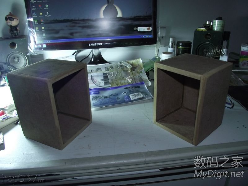 纯手工打造MP3解码+2.1木质有源音箱 纯手工打造MP3解码+2.1木质有源音箱