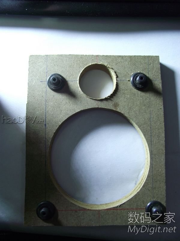 纯手工打造MP3解码+2.1木质有源音箱 纯手工打造MP3解码+2.1木质有源音箱