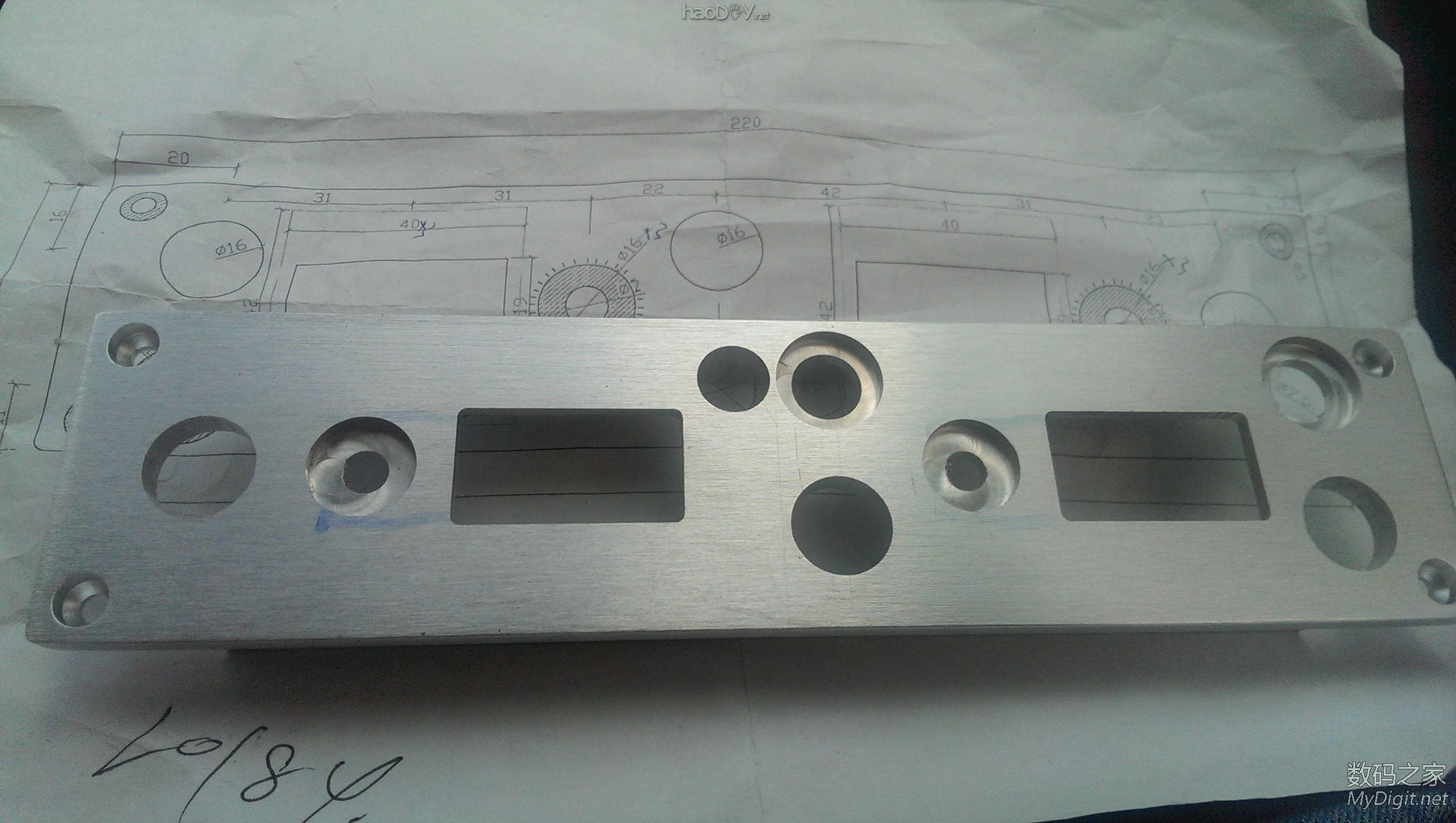 朋友帮忙加工的面板 OLED焊台、吸锡二合一