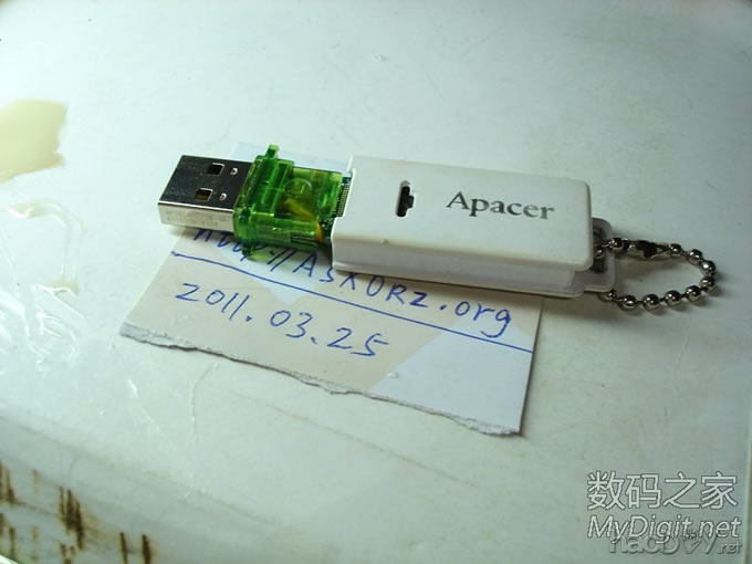 我来改造你去帮我申请专利?改造U盘读写保护开关不伤外观方法!高