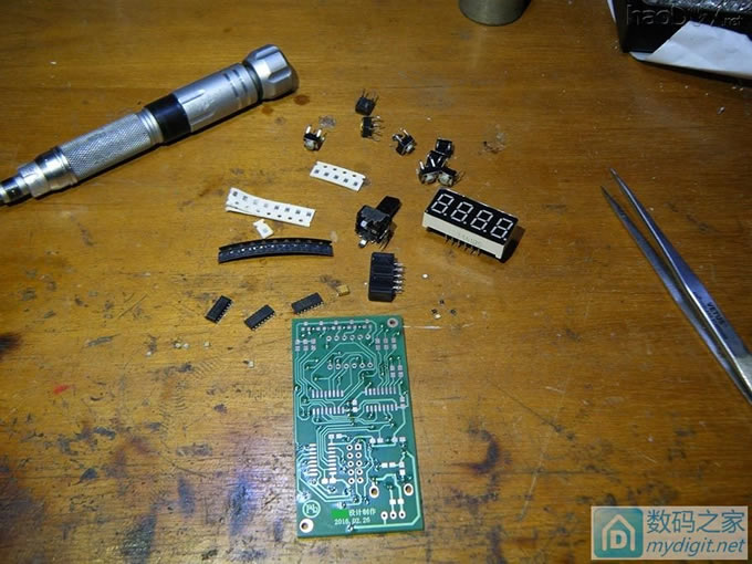 变频器无面板等于废品,我来自制一个吧,简单的小面板,复杂的过