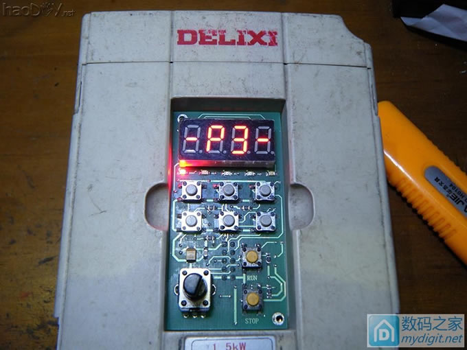 变频器无面板等于废品,我来自制一个吧,简单的小面板,复杂的过