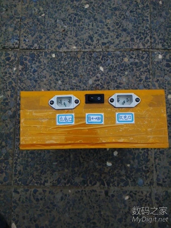 用130节18650电池DIY制作48v 20A的电池组