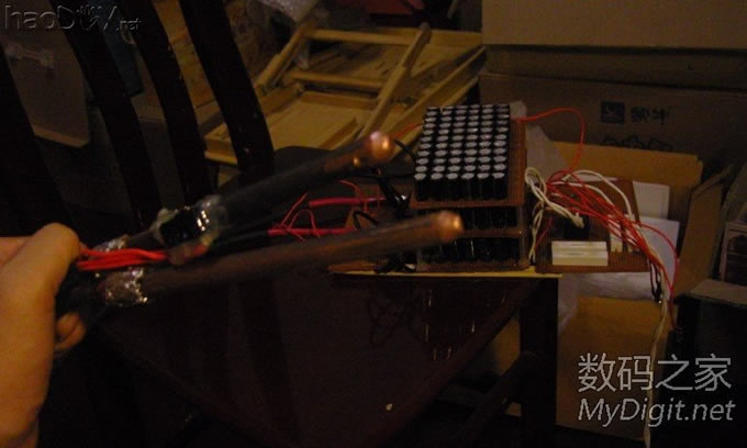 俺也仿照alley兄弟制做了个电容储能点焊机 23楼更新效果图 俺也仿照alley兄弟制做了个电容储能点焊机 23楼更新效果图