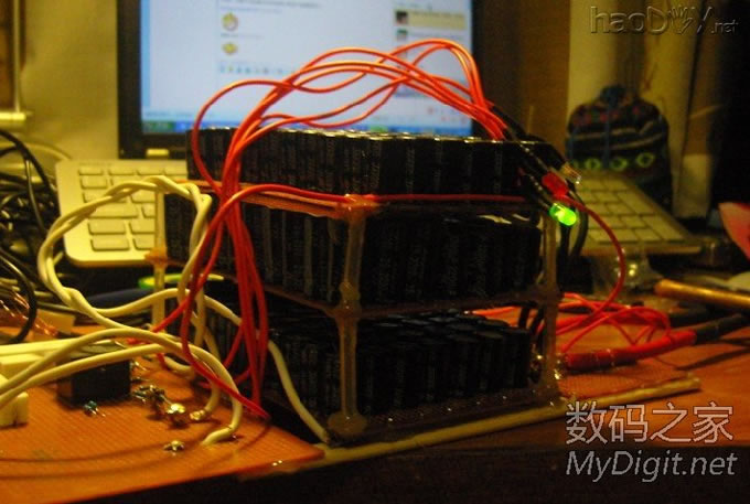 俺也仿照alley兄弟制做了个电容储能点焊机 23楼更新效果图 俺也仿照alley兄弟制做了个电容储能点焊机 23楼更新效果图