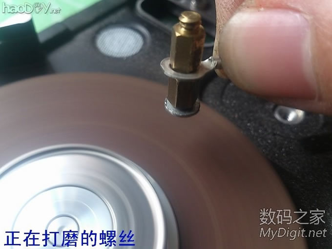 老希捷硬盘+角磨机磨片,超简单打造打磨机的方法