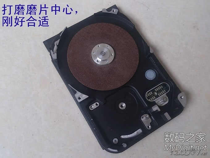 老希捷硬盘+角磨机磨片,超简单打造打磨机的方法