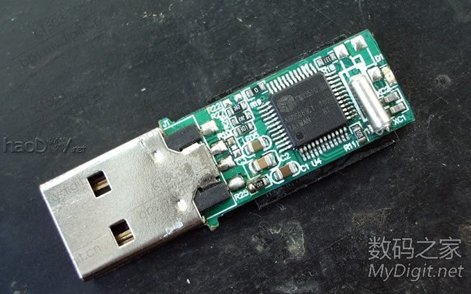 把LGA的Flash飞线焊接到TSOP主控板上,呵呵呵 把LGA的Flash飞线焊接到TSOP主控板上,呵呵呵