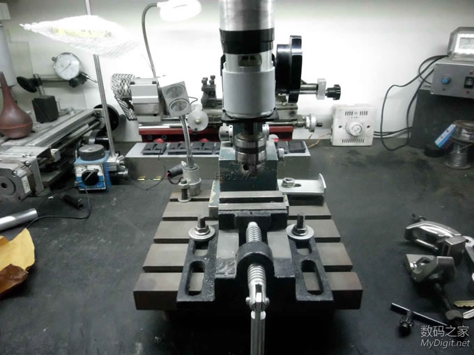 分享DIY的车、钻、铣加工装备。 分享DIY的车、钻、铣加工装备。