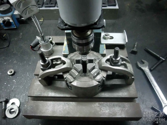 分享DIY的车、钻、铣加工装备。 分享DIY的车、钻、铣加工装备。