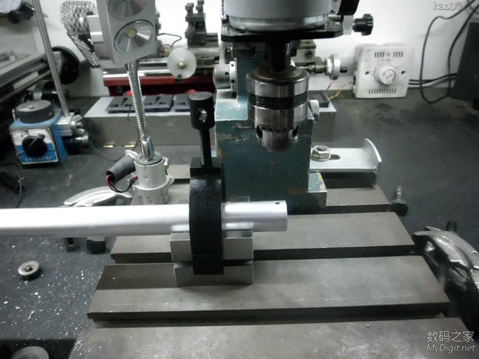 分享DIY的车、钻、铣加工装备。 分享DIY的车、钻、铣加工装备。