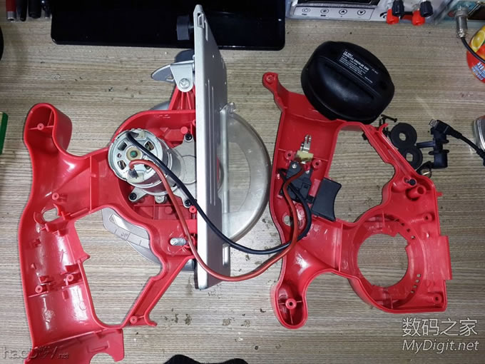 拆解TOOLSHOP充电圆锯+改装全攻略+使用通用锯片+增加调速功能+开关电源供电方法 拆解TOOLSHOP充电圆锯+改装全攻略+使用通用锯片+增加调速功能+开