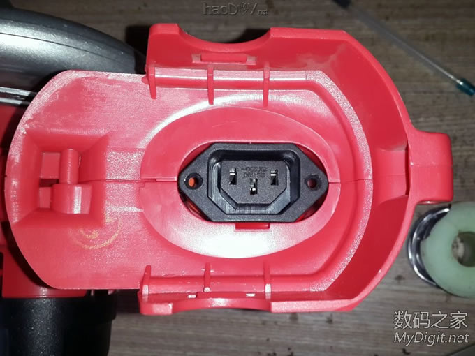 Re:拆38元TOOLSHOP充电圆锯+改装全攻略+使用通用锯片+增加调速功能+开关电源供电方 .. Re:拆38元TOOLSHOP充电圆锯+改装全攻略+使用通用锯片+增加调速功能+开关电源供电方 ..