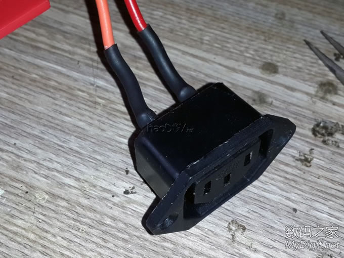 Re:拆38元TOOLSHOP充电圆锯+改装全攻略+使用通用锯片+增加调速功能+开关电源供电方 .. 拆解TOOLSHOP充电圆锯+改装全攻略+使用通用锯片+增加调速功能+开