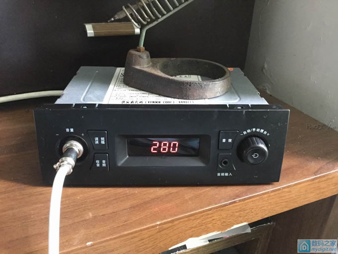 请输入描述 天气暴热,为自己心爱的白光烙铁控制器做一个凉爽的家。