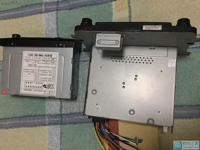 天气暴热,为自己心爱的白光烙铁控制器做一个凉爽的家。