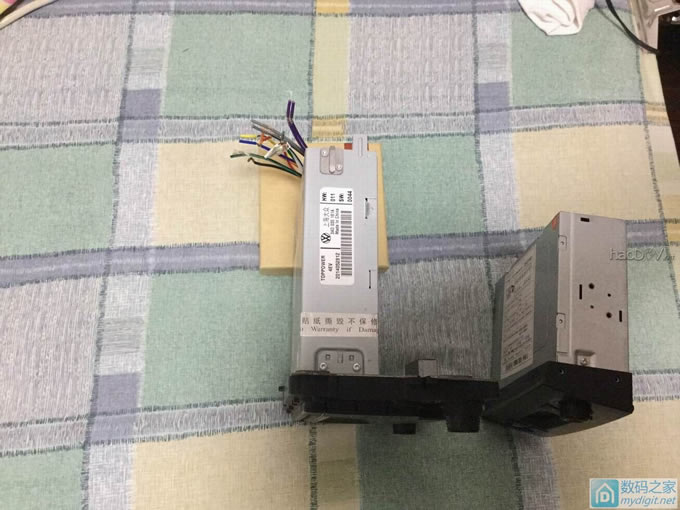 天气暴热,为自己心爱的白光烙铁控制器做一个凉爽的家。