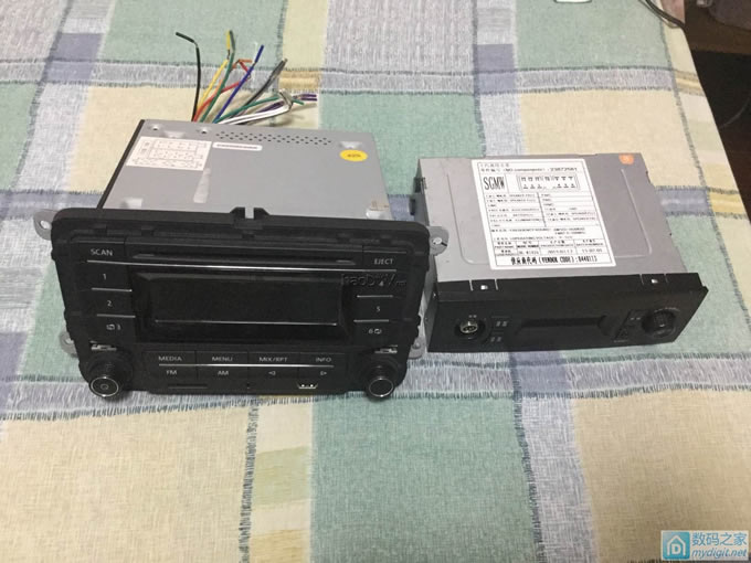 天气暴热,为自己心爱的白光烙铁控制器做一个凉爽的家。