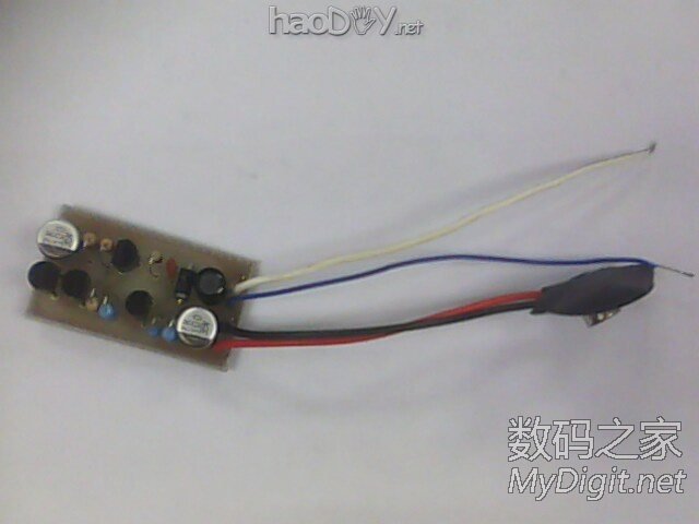 迷你版1.5V干电池升9V,输出电压可调,不用绕变压器,万用表电池不愁了 迷你版1.5V干电池升9V,输出电压可调,不用绕变压器,万用表电池