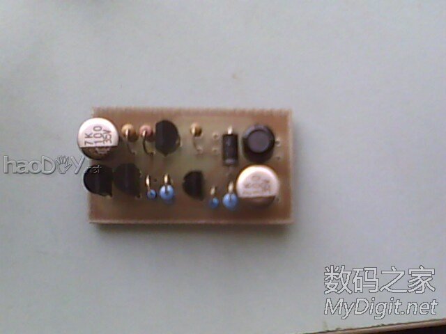 迷你版1.5V干电池升9V,输出电压可调,不用绕变压器,万用表电池不愁了 迷你版1.5V干电池升9V,输出电压可调,不用绕变压器,万用表电池