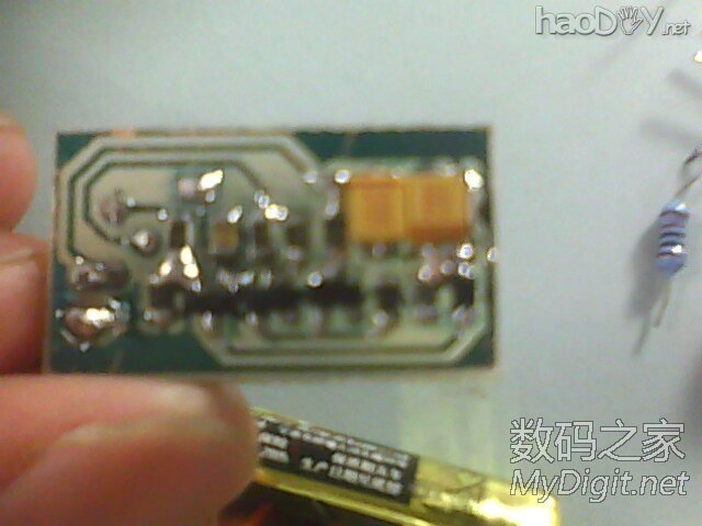 迷你版1.5V干电池升9V,输出电压可调,不用绕变压器,万用表电池不愁了 迷你版1.5V干电池升9V,输出电压可调,不用绕变压器,万用表电池