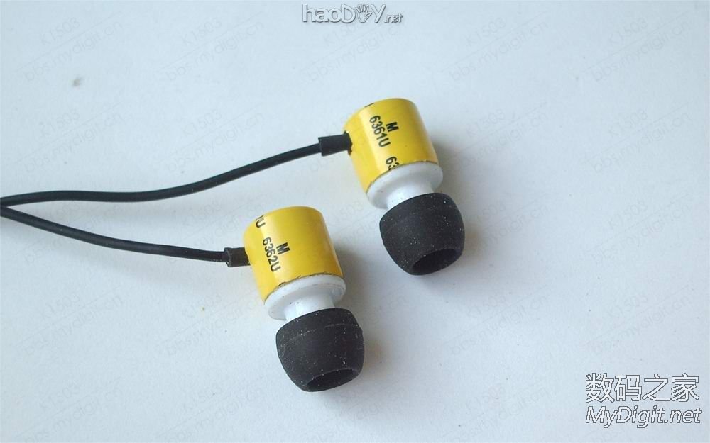拆一支牙刷和两个电容,然后DIY做成一副耳机,呵呵...