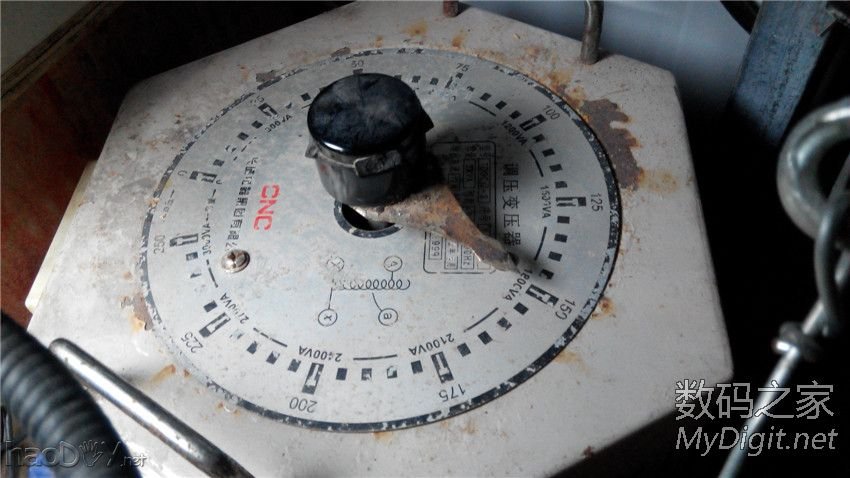 TL494方案的电动车充电器维修并改可调 TL494方案的电动车充电器维修并改可调