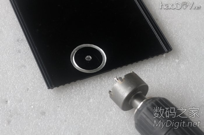 手工打造全金属迷你下载机,手掌大小,实现iPad遥控开机和远程控