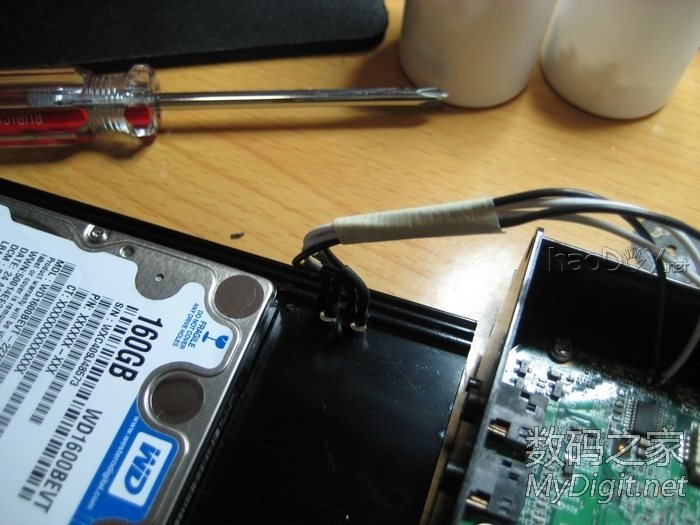 手工打造全金属迷你下载机,手掌大小,实现iPad遥控开机和远程控